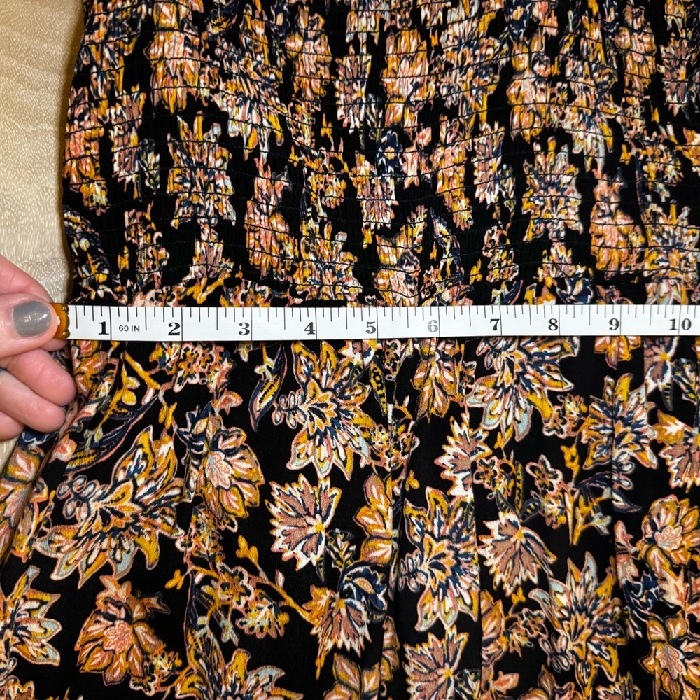 Evereve Black and Cream Floral Print Jumpsuit - Picture 4 of 7